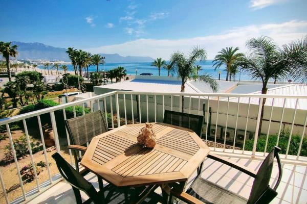 A la foto es mostra l'objecte Espectacular apartamento con vistas al mar situat a la ciutat de L'Albir.