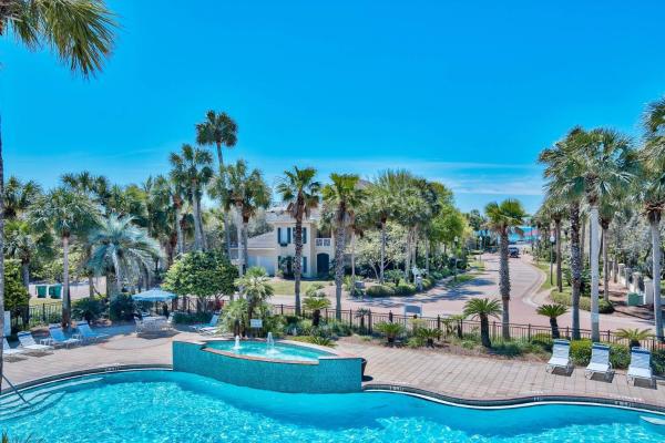 Vista Bluffs 90 ~ Casa Beachy Blanca