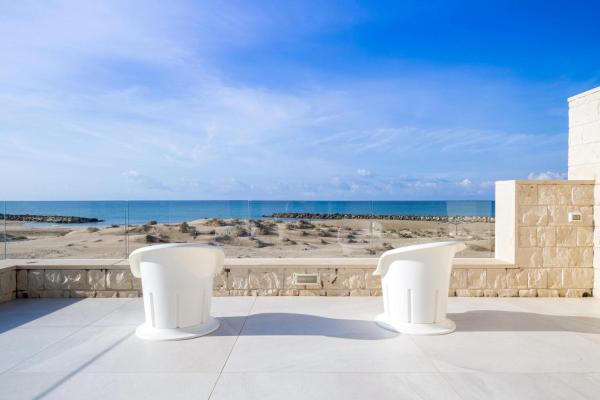 The photo shows the Casale Calypso located in the city of Scicli.
