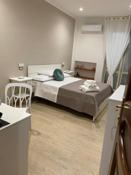 Auf dem Foto ist das Objekt B&B Civico 22 Silvestre in der Stadt Neapel zu sehen.