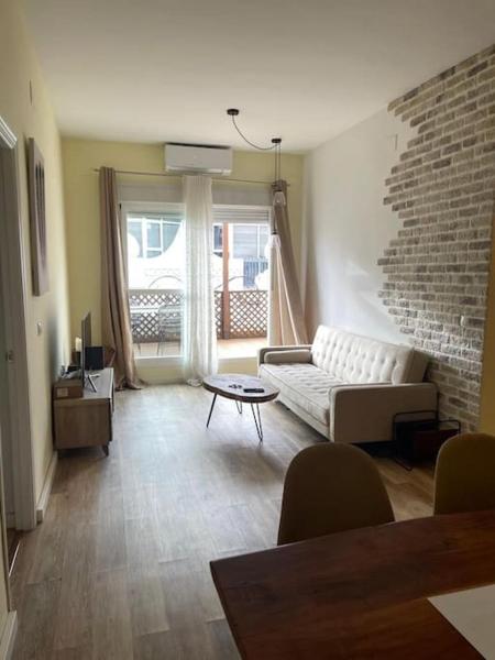 På billedet ses objektet Apartamento céntrico con terraza y parking beliggende i byen Huelva.