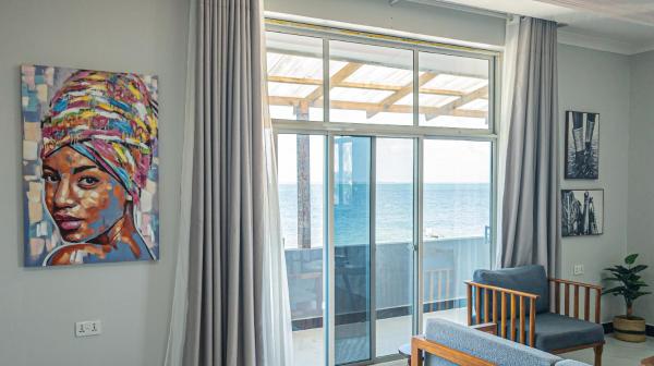 写真にはウロア市にあるSpacious Beachfront Condo -AC - WIFI, Uroa Escape Zanzibarが写っています。