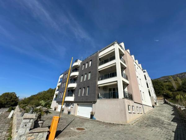 Luxury Apartments Peshtani