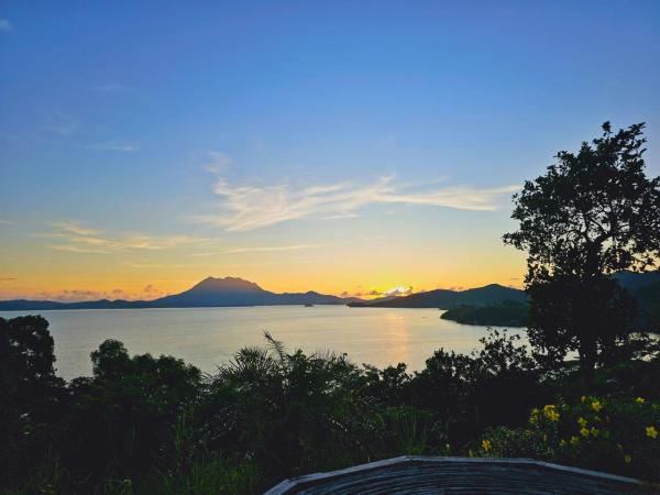 En la foto se muestra el objeto DK2 Resorts - Waddy Bay Views - Fast Internet & Northern Palawan Gateway ubicado en la ciudad de Pancol.