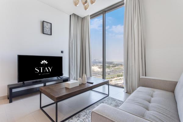 A la foto es mostra l'objecte STAY BY LATINEM Luxury 1BR Holiday Home CV B1311 near Burj Khalifa situat a la ciutat de Dubai.