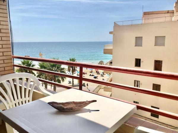 A la foto es mostra l'objecte 1 dormitorio en pleno centro a 20 metros de la playa situat a la ciutat de Calp.