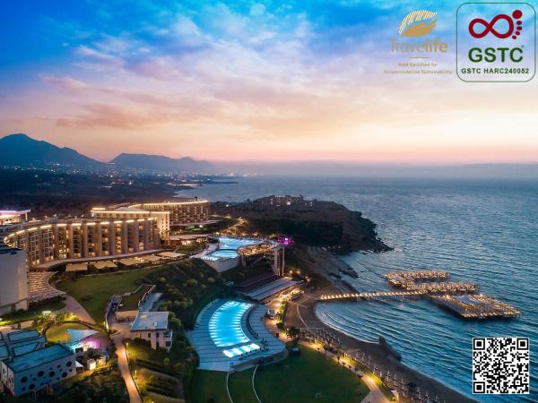 照片显示了位于Klepini市的Elexus Hotel Resort & Spa & Casino物件。