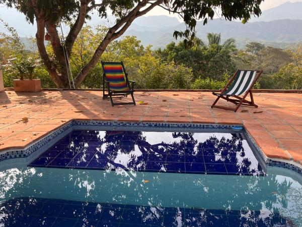 På billedet ses objektet Casa Piedras Gordas, Piscina Privada y BBQ beliggende i byen Nilo.