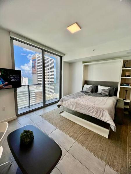 Foto 4: Spacious Studio in the Heart of Downtown Miami
