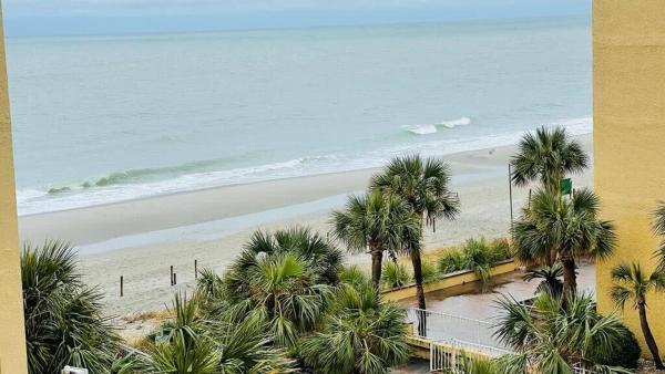 SM5 Lovely Ocean View condo on the ocean, Myrtle Beach