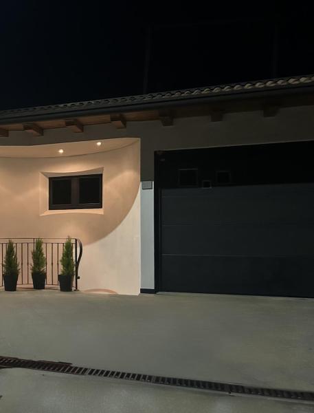 Na zdjęciu widoczny jest obiekt Mountain House położony w mieście Grumo.