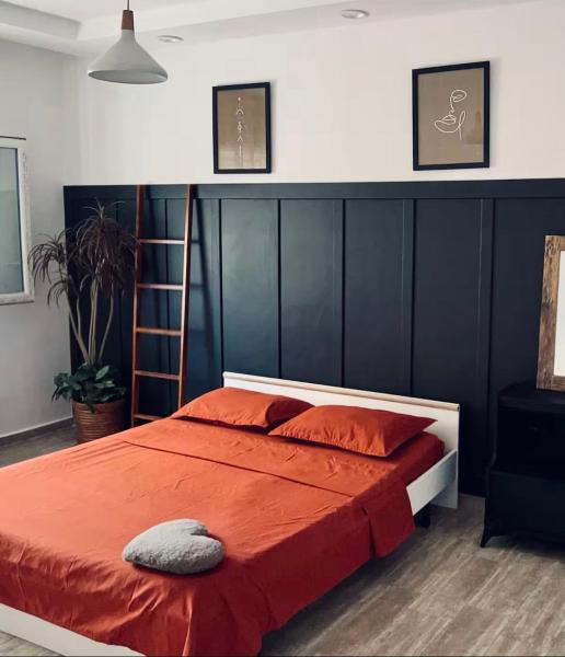 På billedet ses objektet Le Rocher beliggende i byen Benhammouch.