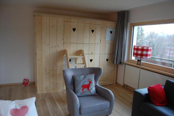 写真にはRodund市にあるHaus Breeburgが写っています。