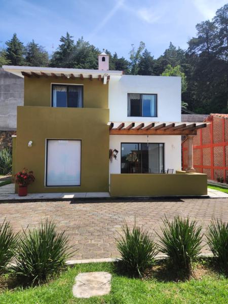 На фото показан объект Las casas de las flores, расположенный в городе Chapultepec.