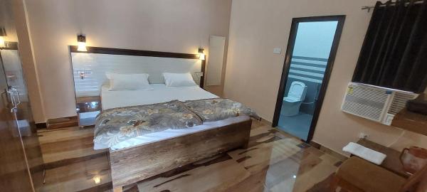 På billedet ses objektet La Casa Inn Guest House, Barabanki beliggende i byen Dewa.