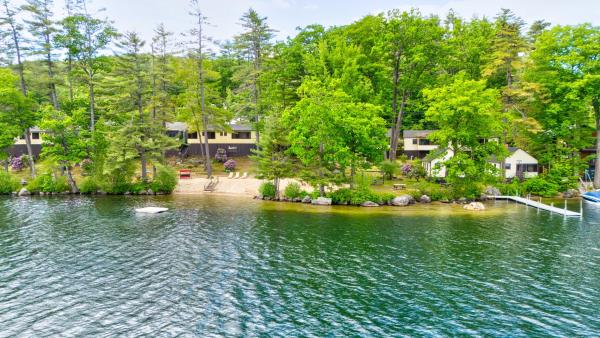 Waterfront 2 Bedroom On Squam (Unit 12) - Moultonborough, NH