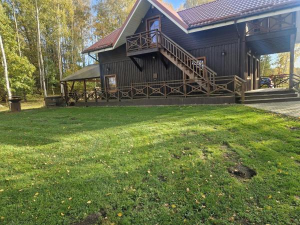 Na zdjęciu widoczny jest obiekt Piligrimo sodyba położony w mieście Lingių-Padvarninkai.