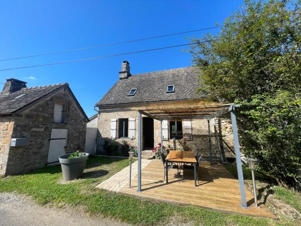 A la foto es mostra l'objecte Maison de campagne situat a la ciutat de Hautefage.