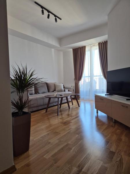 MiniLux RooftopApartment, Скопье