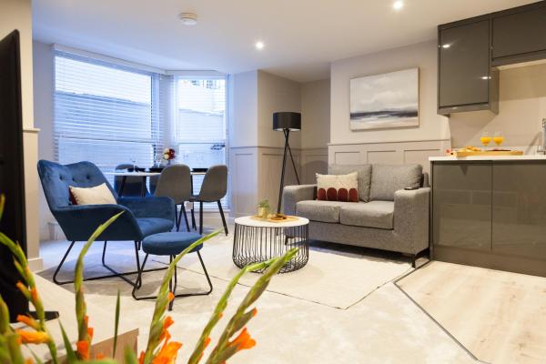 1 Bed Apartment - Long Term Rates- Contractors-Professionals-Relocators, Leeds