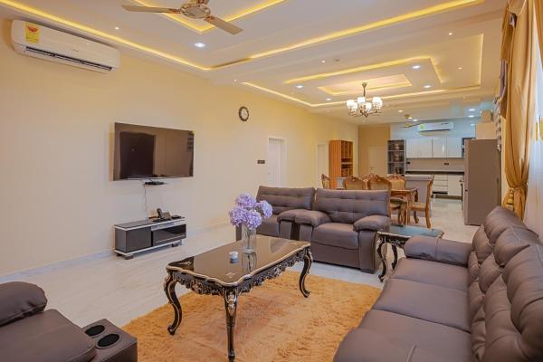 A la foto es mostra l'objecte Kingstel Escape East Legon situat a la ciutat de Accra.
