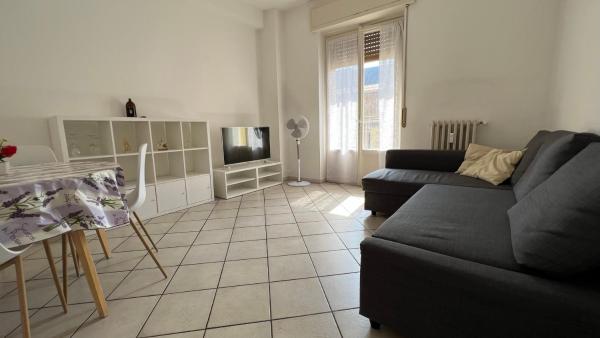 På billedet ses objektet DUOMO A 20 MINUTI Netflix WiFi da Juls Home beliggende i byen Rozzano.