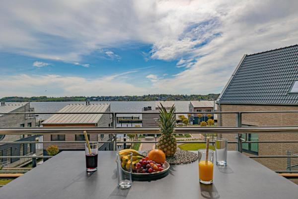 På billedet ses objektet Ferienwohnung Wiking-Koje 6 Schleswig beliggende i byen Slesvig.