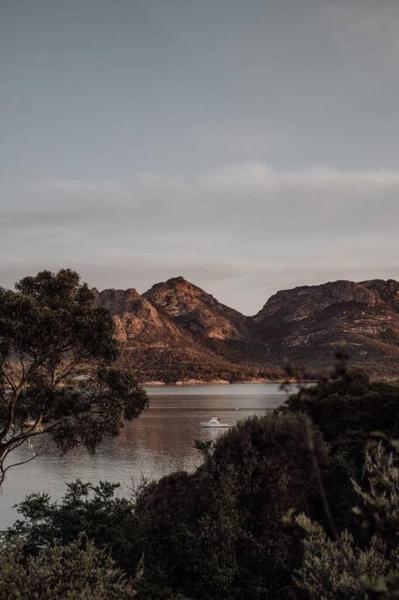 Sentinel At Freycinet - Freycinet National Park