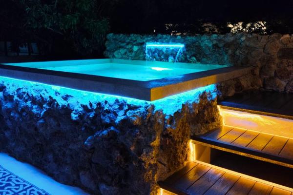 Na zdjęciu widoczny jest obiekt Vacation Villa Private Rooftop Pool Walk 2 Town położony w mieście Tulum.