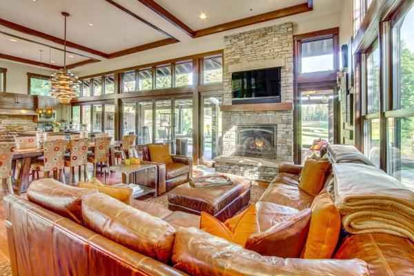 Golf Getaway W/ Hot Tub, Course Views In Cle Elum! - Cle Elum, WA
