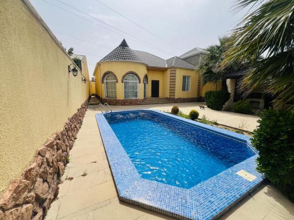 Na foto é possível ver o objeto Villa in Mardakan,COP29 localizado na cidade de Əzizbǝyov.