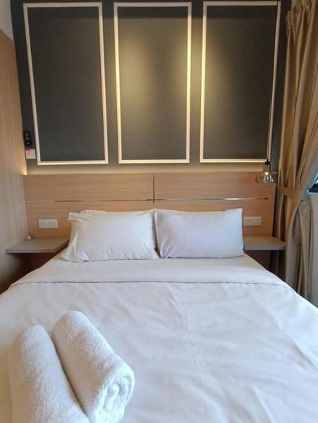 COL 29B Cozy Studio with KLCC Balcony View, Kuala Lumpur