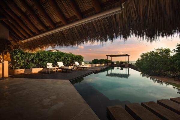 A la foto es mostra l'objecte Luxury Beachfront Villa situat a la ciutat de Troncones.