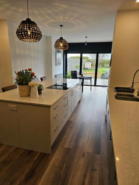 A la foto es mostra l'objecte Contractors, families, great location, near transport links situat a la ciutat de Rogerstone.