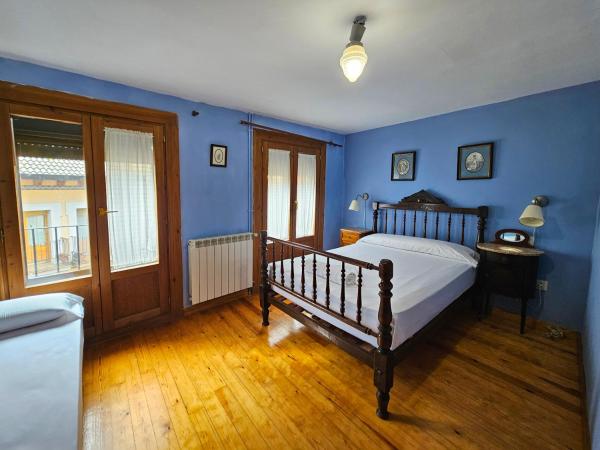 Kuvassa näkyy kohde Apartamentos Jaca Ciudadela 3000, joka sijaitsee kaupungissa Jaca.