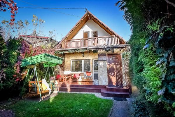 Auf dem Foto ist das Objekt Dulakówka - domek na każdą pogodę in der Stadt Młodów zu sehen.