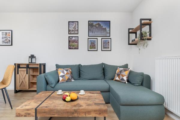 Na zdjęciu widoczny jest obiekt Szczeciński Apartament Kwiatkowskiego w Spokojnej Okolicy by Noclegi Renters położony w mieście Kołbaskowo.