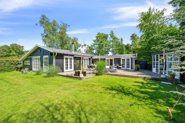 A la foto es mostra l'objecte Charming Holiday Home Close To A Great Sandy Beach situat a la ciutat de Ebeltoft.