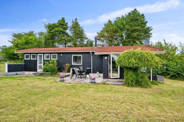A la foto es mostra l'objecte Cozy Holiday Home Near Ebeltoft situat a la ciutat de Ebeltoft.