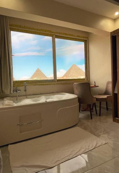 Nella foto è visibile l'oggetto Pyramids Rose view situato nella città di Il Cairo.
