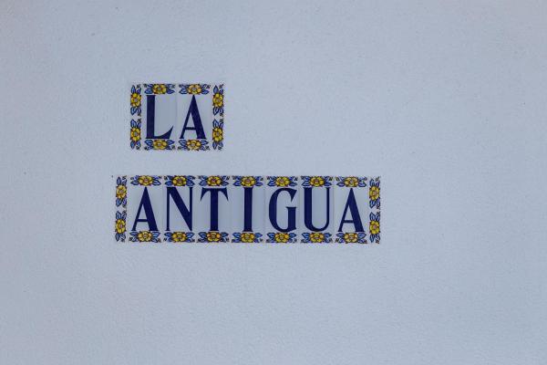 Auf dem Foto ist das Objekt Casa La Antigua in der Stadt Azuel zu sehen.