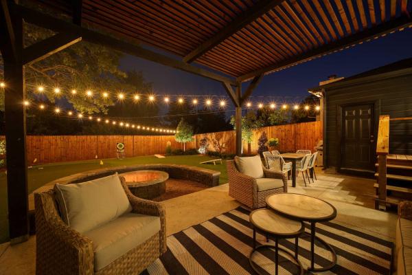 Tulsa Retreat W/ Backyard Oasis & Putting Green! - Tulsa, OK