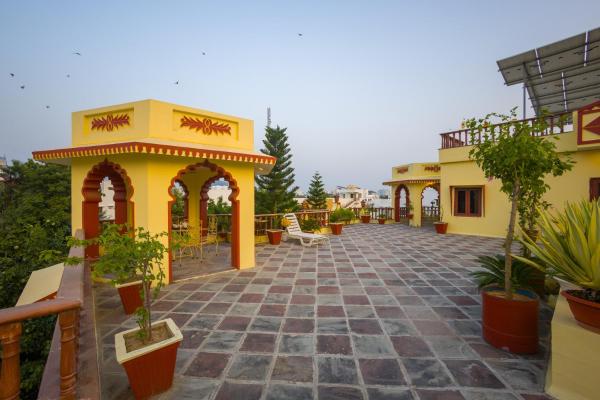 Alaya Stays 2 Bhk With Garden & Outdoor Area - Abhimanyu Mansion Topaz - Udaipur