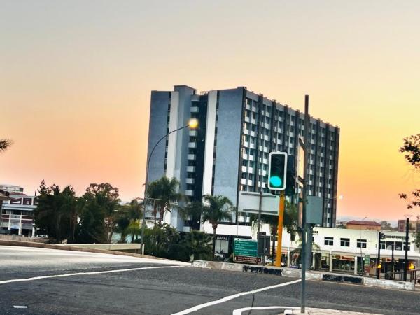 SHALOM APARTMENTS ON 77 INDEPENDENCE AVENUE unit 95, Виндхук
