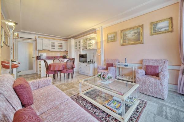 Fotografie 3: REF 1908 - Cannes Croisette - Apartment for rent