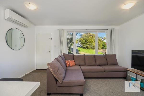 Cosy home in Rothesay Bay, Auckland