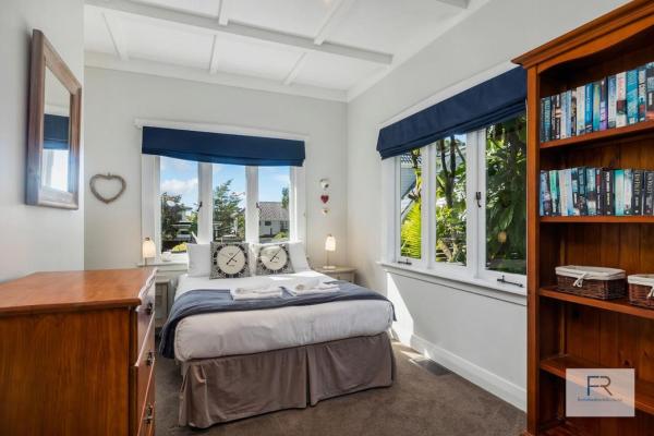 Grand Character Villa in Meadowbank, Auckland