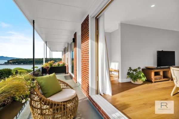 Executive Home on Paritai, Auckland