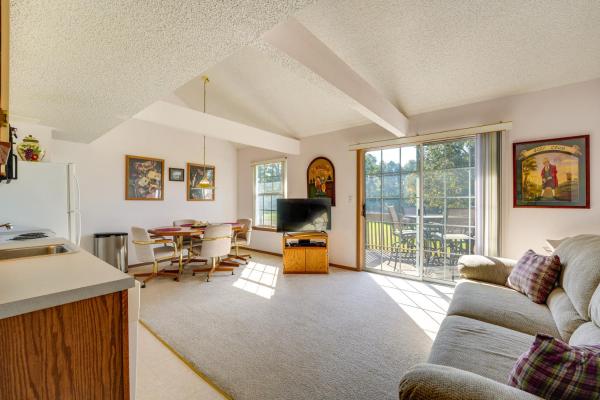 3 Mi To Branson Strip: Condo W/ Golf Course View! - Branson, MO