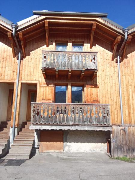 Nella foto è visibile l'oggetto Location Les dents blanches situato nella città di Morillon.